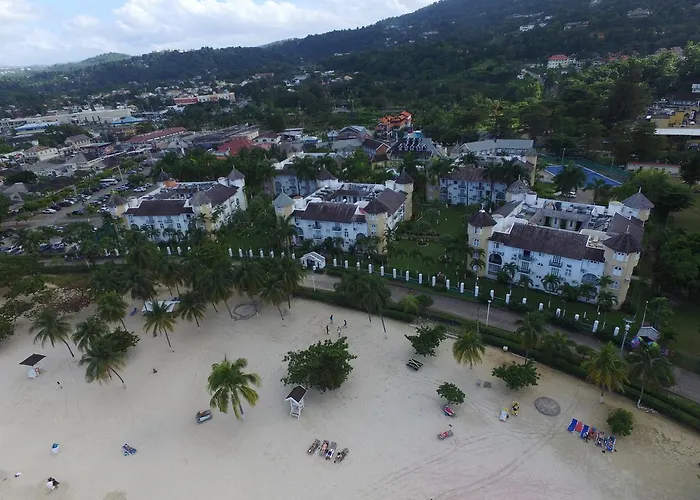 Hotel Sandcastles Ocho Rios