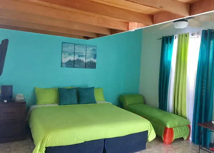 Sandcastles Hotel 3*